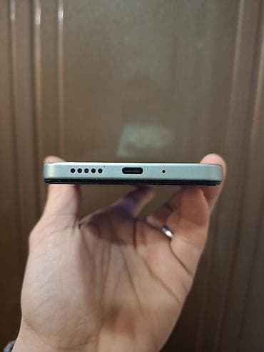 eos 600d canon: Poco C75 — 3