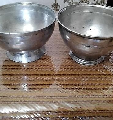 2 ədəd qədimi mis kasalar. 1 ədədi 50 manata. AWhatsApp