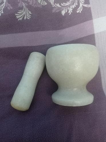 sous: Ağ mərmərdən qaşqaldır və dibçək (havan və dəstək) - Material: tam — 2
