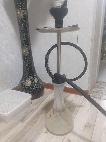 Nərgilə komplekti - Şüşə kolba: qeyri-şəffaf ağ rəngdə, çoxrəngli