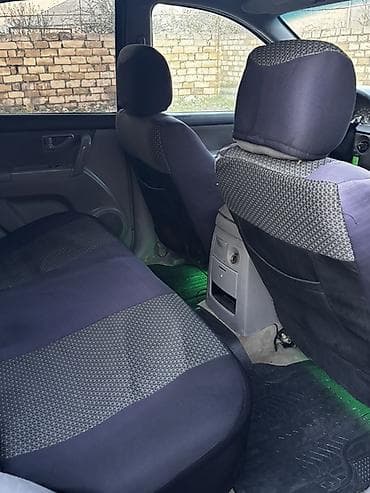 kiçik maşınlar: Kia Sorento: 2.5 l | 2003 il Ofrouder/SUV — 10