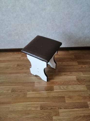 ikinci əl unitaz: Taburetka /pufik. Новый товар. Размеры 43х32х32 см. Верх экокожа — 1