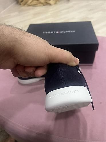 kişi: Tommy Hilfiger kişi ayaqqabısı - Model: Loafer/derby hibrid üslubunda — 3