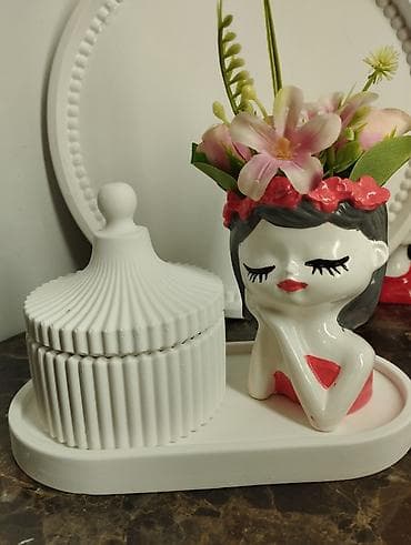 Vazalar: Dekorativ mini kompozisiyalar – gips vazalarda süni güllər.heykəllər — 5