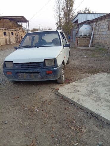 hibrit masinlar turbo az: Şəhərdaxili istifadə üçün kompakt hecbek avtomobil. Xüsusiyyətlər: - — 4