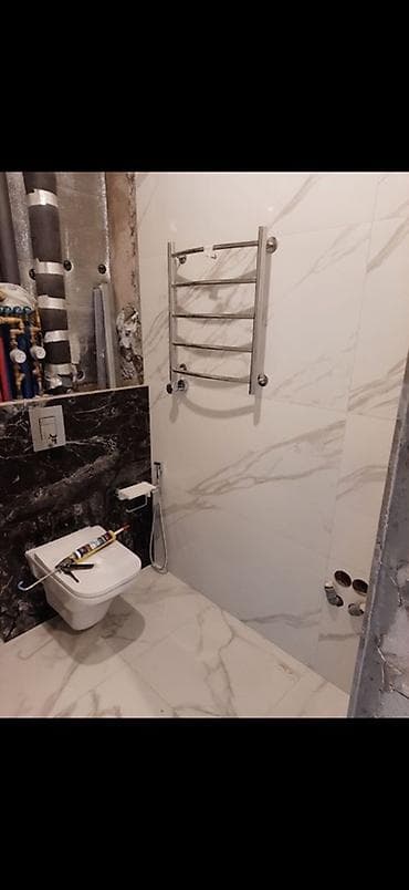 ev təmiri ustasi: Hamam/tualet üçün kafel-metlax işləri və santexnika quraşdırılması — 3