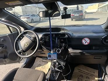 t.40: Toyota Aqua: 1.5 l | 2018 il Hetçbek — 4