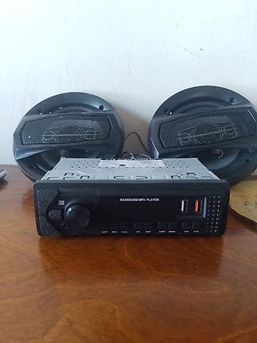 Avtomobil üçün audio sistemi Komplekt: - Avtomobil maqnitofonu (1-DIN