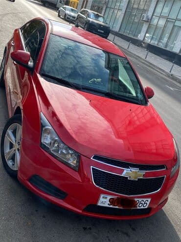 Chevrolet Cruze: 1.4 l | 2014 il 250000 km Sedan