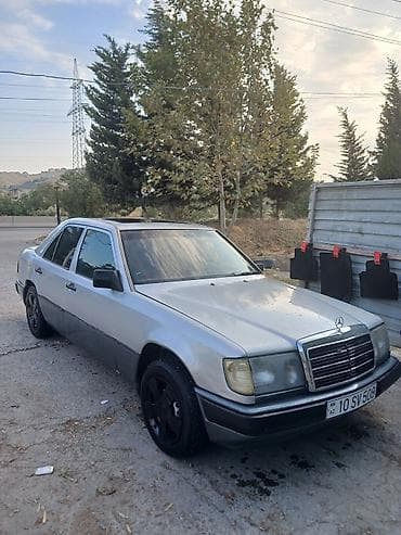 mercedes e240 kompressor: Mercedes-Benz W124: 2.3 l | 1992 il Sedan — 1