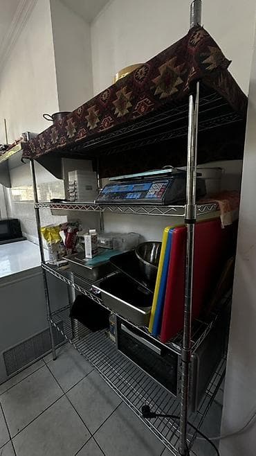 sushi: Endirim qiymet : 4500 Her bir seyi var tam islek veziyyetde. İşlərimlə — 1