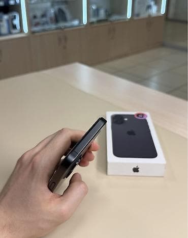 philips xenium 9@9s: IPhone 16, 128 GB, Qara, Zəmanət, Simsiz şarj, Face ID — 4