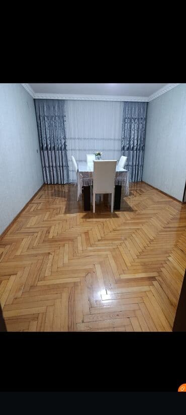 1 комнатная квартира студия: 5/5 mərtəbəli binada 5 otaqlı mənzil satılır.Super Təmirlidir. Real — 5