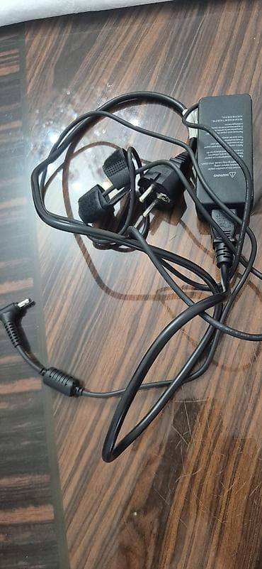 komputer canta: Lenovo noutbuk.Ideal veziyyetdedi hec bir problemi yoxdur.Canta — 5