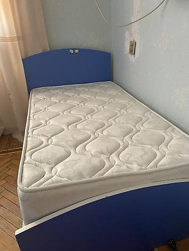 uşaq ucun divan: Tək nəfərlik uşaq/yeni yetmə çarpayısı – mavi rəngdə korpus və — 2