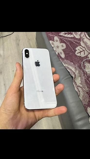 iphne x: IPhone X — 3