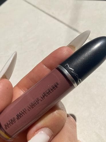 Orjinal M·A·C Retro Matte Liquid Lipcolour – “Topped With Brandy” -