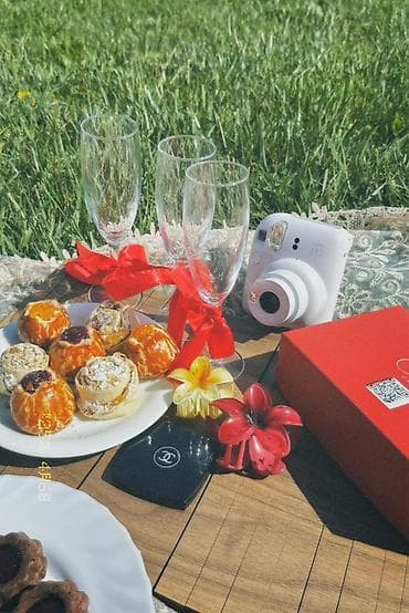 Fujifilm Instax mini 12 – ani fotolar üçün kompakt instant fotoaparat