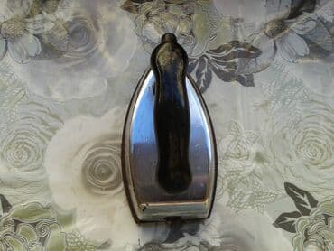 qedimi ütü: Qedimi utu(SSSR 40-50 il)retro. derzi ucun.agirdir.cekisi 3,250 gr — 3