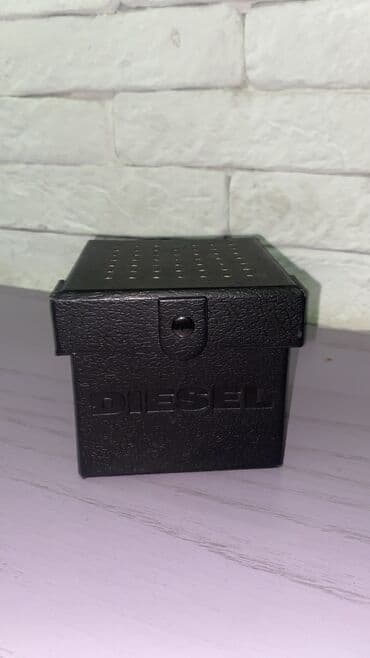 фатзорб оригинал и подделка как отличить: DIESEL Qara Dəri Qutu ✅
Original ☝🏻 — 1