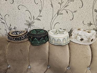 kişi idman papaqları: Əllə işlənmiş naxışlı araxçınlar bir eded 6 man. elmler — 1