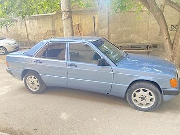 mercedes e170: Mercedes-Benz 190 (W201) sedan - Korpus: 4 qapılı sedan, mavi rəng - — 5