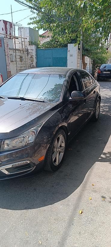 ford satisi: Chevrolet Cruze: 1.4 l | 2015 il 116857 km Sedan — 5