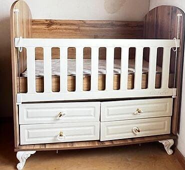 Usaq kravati satilir sokulmus veziyyetdedir matrasida var whatsapp