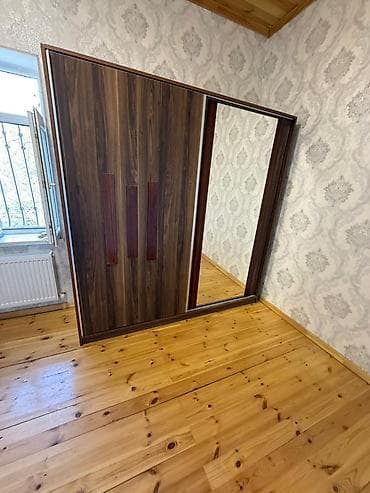 guzgusu: 2 qapılı, Güzgülü, Qəhvəyi, Digər material, Kupe, Düz dolab — 4