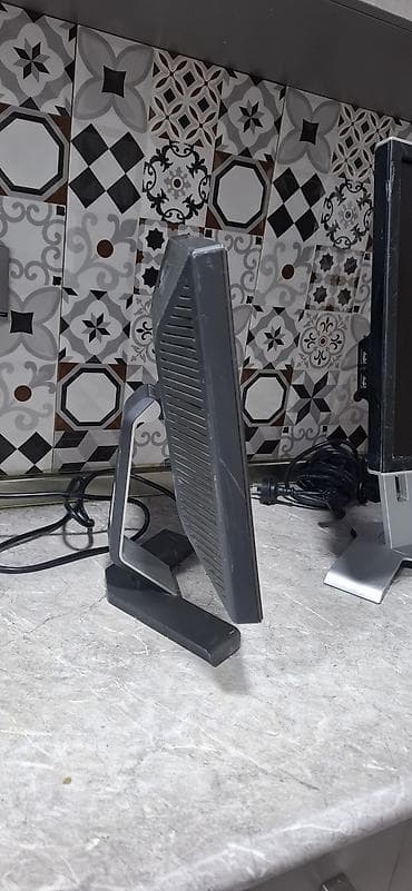 Dell LCD monitor whatsApp aktiv yaza bilersiz. - Ekran ölçüsü