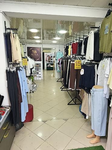 Daşınmaz əmlak: İnşaatçılarda Saf Su marketle üz üze aura canta magazasında 2900manata — 7