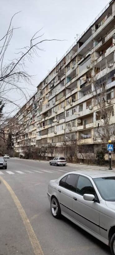 9 ci mikrorayon satilan evler: Bakı, 3 otaqlı, Köhnə tikili, m. Həzi Aslanov, 90 kv. m — 11