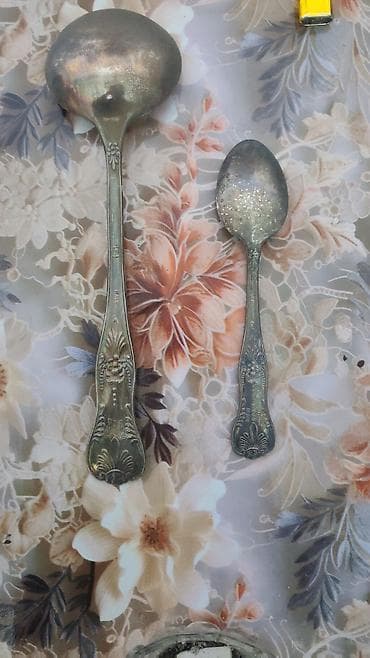 Antik dekorativ qaşıqlar dəsti - sayı cokdu klassik dizaynlı metal