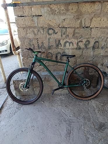 gurcustan velosiped bazari: Şəhər və yüngül off-road sürüşləri üçün çox yönlü velosiped — 1