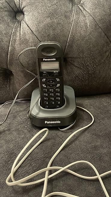 Panasonic telefon işləkdir 60 AZN alınıb satılır 15 AZN