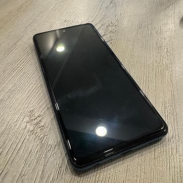 xiomi 10 s: Məhsul: Smartfon - Ekran: Tam ölçülü, kənarlara qədər geniş displey; — 2