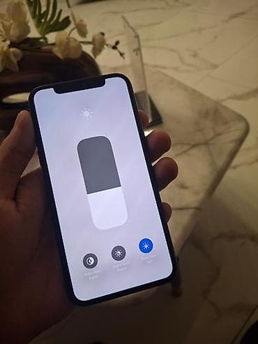 ipone x max: IPhone X, 64 GB, Qara, Face ID — 4