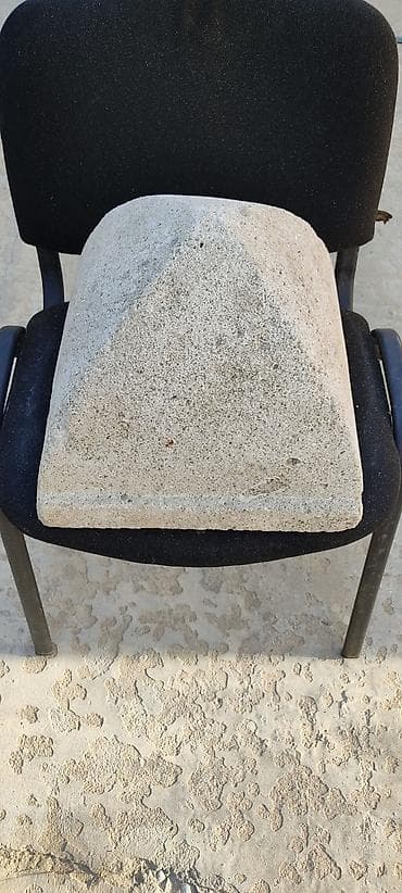 çilədağı bitkisi rus dilində: Beton dekorativ küp/üstlük daş su süzən daş yaxşı vəziyyətdədir.ünvan — 3