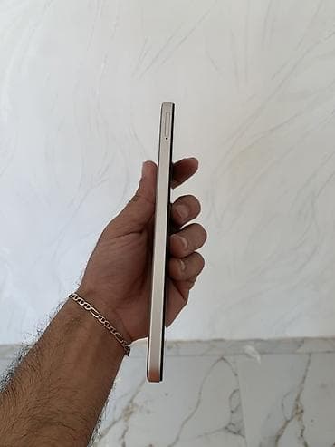 mi 9 te: Redmi 15 karopqası adabdırı hər şeyi var təzədi heç bir problemi yoxdu — 5