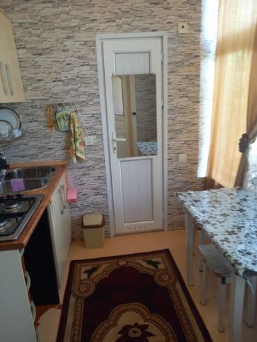 qarayevde 1 otaqli kiraye evler: 27 kv. m, 2 otaqlı — 7