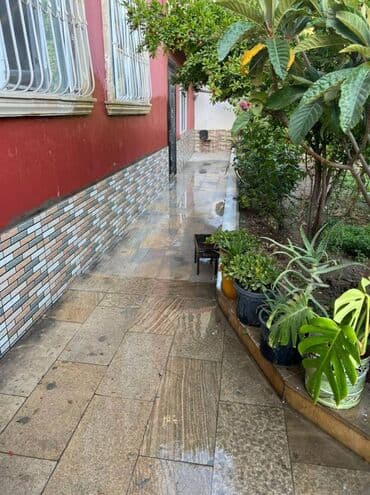 yeni evlər: 7 otaqlı, 320 kv. m, Yeni təmirli — 2