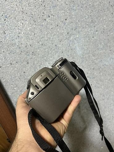 motorlar: Olympus IS-100 (Centurion seriyası) 35mm filmli SLR “bridge” — 2