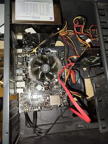 universal manitor: Masaüstü kompüter (tower) Texniki göstəricilər: - Ana platan: ASUS — 4