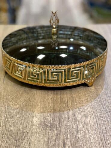 Tort və şiriniyyat qabı