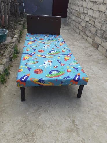 Ev üçün mebel: Kravat taza 
Hazırı var 
Çatdırılma münasib qiymata — 1