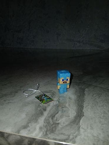AZE: Almaz Zirehdə Stiv. Kinder Joy Minecraft oyuncağı. Çatdırılma