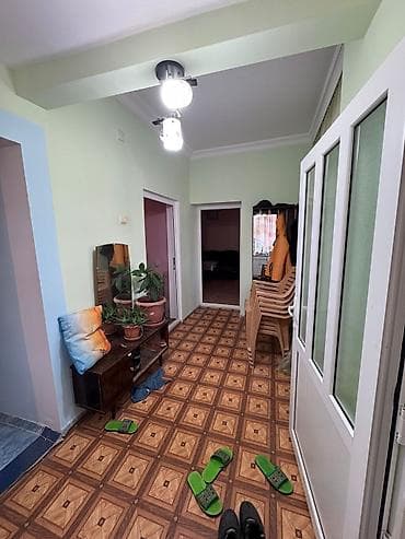 Kirayə evlər: Satılır: geniş və işıqlı fərdi yaşayış evi - Planlama: bir neçə ayrı — 5