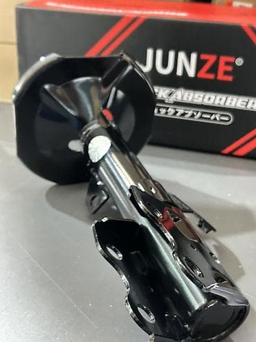 333388 – Toyota Prius 20 ön amortizator Alternativ OEM kodlar: * — 1