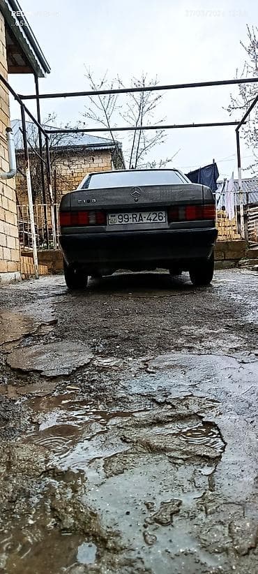 mercedes 190 satisi: Mercedes-Benz 190: 2 l | 1990 il Sedan — 8