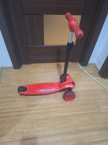 audi q3 2 tdi: Uşaq skuterı – 3 təkərli, qırmızı - Tip: üçtəkərli uşaq skuterı - — 4